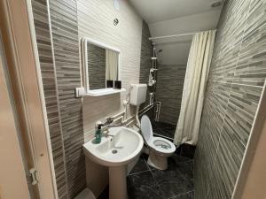 Koupelna v ubytování Apartmani Andjeo