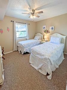 Gallery image of Seaside Orange Beach, Heated pool, Gulf Front in Orange Beach