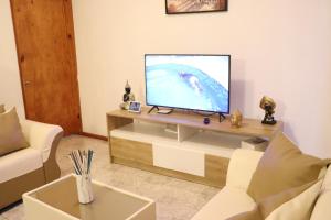 โทรทัศน์และ/หรือระบบความบันเทิงของ Mountain Panoramic Suite