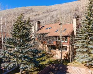 ベールにあるBooth Creek #G3の木の家屋空見