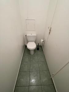 Koupelna v ubytování Appartement à 2 pas du Stade de France avec vue sur canal