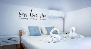 Postel nebo postele na pokoji v ubytování Zenith House + 7 fotografií