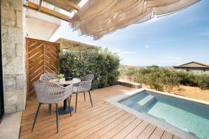 The swimming pool at or close to Petrichor