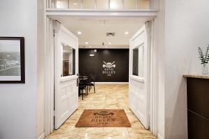 Fotografie z fotogalerie ubytování Hotel Dilley Grand v destinaci Dilley