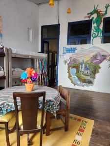 Μια τηλεόραση ή/και κέντρο ψυχαγωγίας στο Hostel Torre Bahia +264 φωτογραφίες