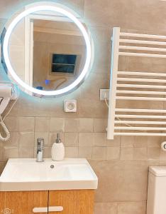 Ένα μπάνιο στο Léo Pacello appartement
