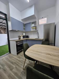 Η κουζίνα ή μικρή κουζίνα στο Casa da Doca