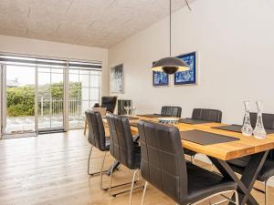 TV a/nebo společenská místnost v ubytování Apartment Ringkøbing CXXIII