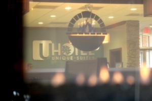 Certifikát, hodnocení, plakát nebo jiný dokument vystavený v ubytování Unique Suites Hotel