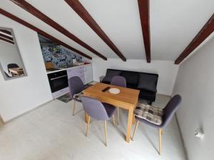 Posedenie v ubytovaní Apartments with parking spaces Lopar, Rab - 16680