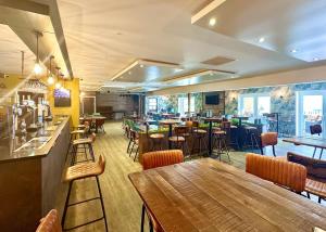 Restoran atau tempat lain untuk makan di Calloose Holiday Park