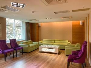 Guide Education Culture Hotel Kaohsiung Museum of Fine Arts的休息区
