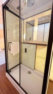 A bathroom at Zhangjiajie Cliff Flower RV Tent Hotel