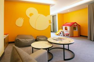 Posezení v ubytování CHECK inn MAGI Kids Hotel