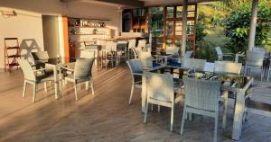 Restoran või mõni muu söögikoht majutusasutuses Corsita Resort Koh Mak