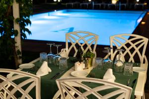 The swimming pool at or close to Hotel Araxa - Adults Only