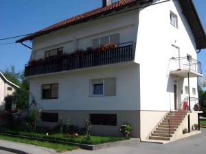 Fotografie z fotogalerie ubytování Holiday home in Gomirje 17255 v destinaci Gomirje