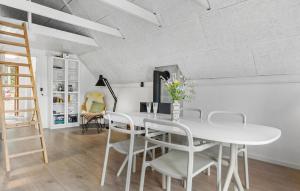 Φωτογραφία από το άλμπουμ του Awesome Home In Toftlund With Wifi σε Toftlund