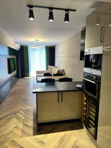 Dapur atau dapur kecil di Azur Properties 24