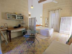 Voodi või voodid majutusasutuse Serene Respite close to Rabat toas