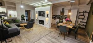 A kitchen or kitchenette at Péterfia Boutique Apartments