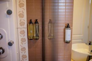 Garni Hotel Biser的一间浴室