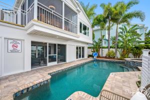 Hồ bơi trong/gần 8BR w Heated Pool Waterview - Close to Beach