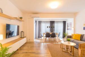 TV a/nebo společenská místnost v ubytování Nordic Style Top Apartment Torrevieja Centre