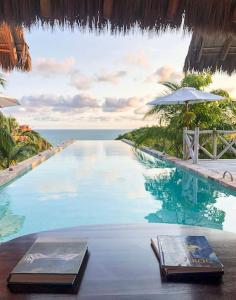 สระว่ายน้ำที่อยู่ใกล้ ๆ หรือใน Villa Coralillo in Careyes