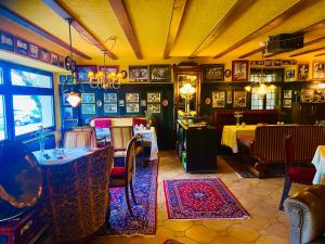 Lounge nebo bar v ubytování Hotel Anker