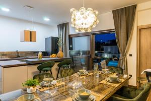 Napoje w obiekcie Villa Skyfall ZadarVillas