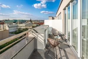 Balkón alebo terasa v ubytovaní VN17 Rooftop Suites by Adrez