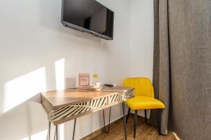 Telewizja i/lub zestaw kina domowego w obiekcie Villa Skyfall ZadarVillas