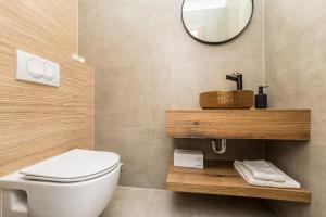 Łazienka w obiekcie Villa Skyfall ZadarVillas