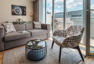 Posezení v ubytování VN17 Rooftop Suites by Adrez