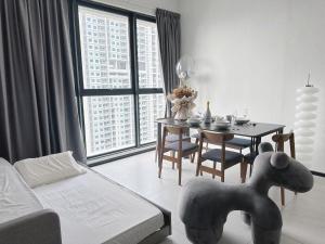 Postel nebo postele na pokoji v ubytování DD Condominium 2Bedroom Sea view Georgetown Penang