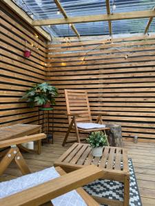 Foto dalla galleria di The Hive - Luxury Ensuite Room - Full Privacy as only room on the top floor! a Dublino