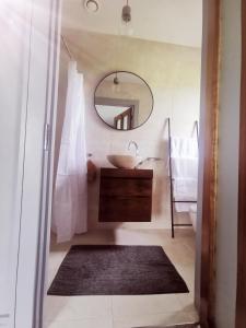 Ein Bett oder Betten in einem Zimmer der Unterkunft Roscommon Ensuite Room
