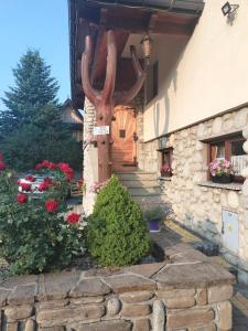 Vonkajšia záhrada v ubytovaní Apartament Rojka