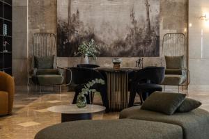 Posezení v ubytování Cali Resort & Spa Designed For Adults by Louis Hotels