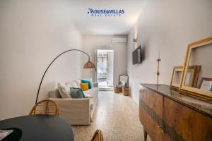 Μια τηλεόραση ή/και κέντρο ψυχαγωγίας στο House&Villas - Biddiccia Home in Sicily