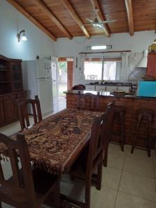 Kuchyň nebo kuchyňský kout v ubytování Casa Chalet + 14 fotografií