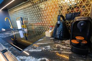 Billede fra billedgalleriet på Aparti GoldNBlack Studio GALAXY i Stettin + 14 billeder