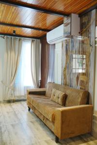 The Barcelo hotel的休息区