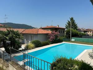 Bazén v ubytování Villa Aurora in Erbusco-Franciacorta nebo v jeho okolí