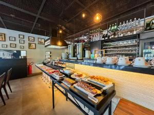 Φαγητό σε αυτό το πανδοχείο ή κάπου εκεί κοντά