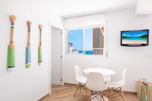 TV/Unterhaltungsangebot in der Unterkunft Penthouse El Pato 872 Levante Beach