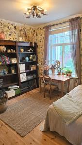 Η βιβλιοθήκη του bed and breakfast