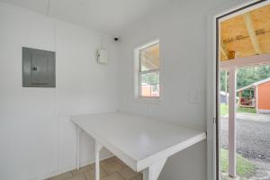 Fotografie z fotogalerie ubytování Picayune Tiny Home Rental about 11 Mi to Space Center! v destinaci Picayune