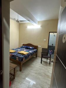 Postel nebo postele na pokoji v ubytování Hotel Royal Blue